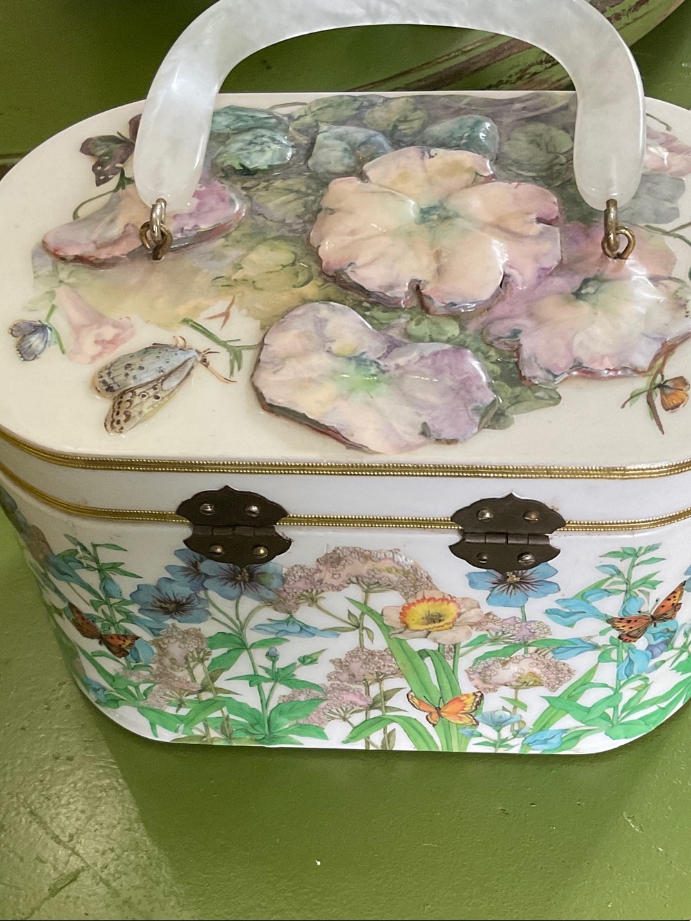 Floral hard case box Lucite w/ mirror inside - Picture 4 of 7